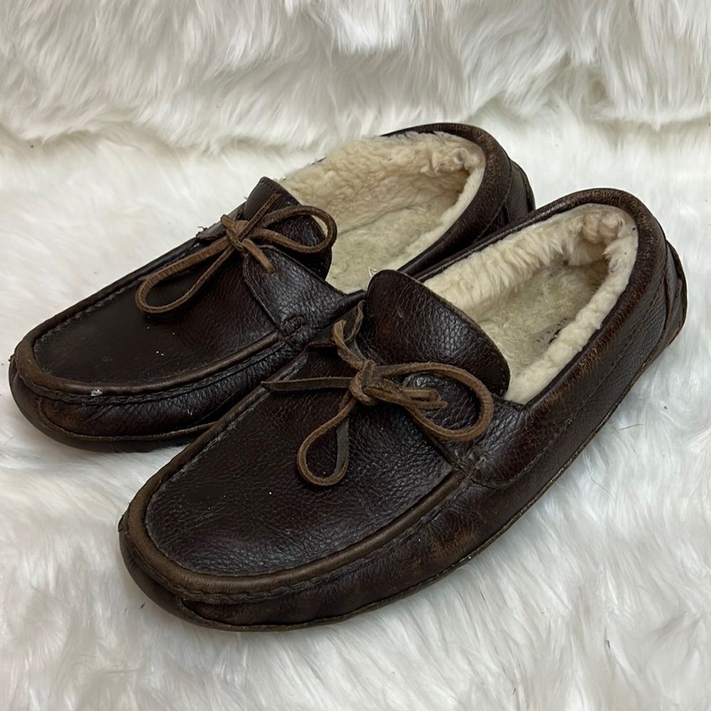 ‎UGG Mens Slippers B85
